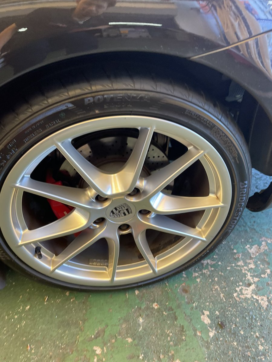tirefitter_'s tweet photo. #ポルシェ #991カレラ
#ブリヂストン #s007
四本交換ありがとうございました😊
#タイヤ交換 #タイヤフィッター https://t.co/nYJr2W7LLN