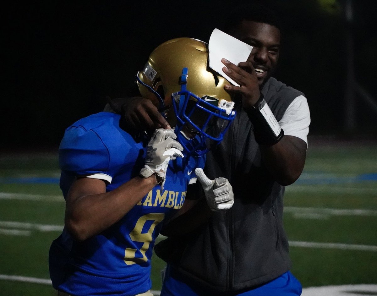 JayChampNews's tweet image. Chamblee kicked off its football season tonight with a 59-21 win over North Springs.

Several Bulldogs had multiple touchdowns, including defensive back Sydyk Ross scoring on interception and fumble returns.