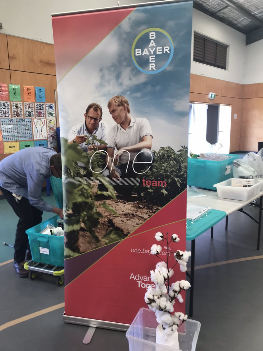 Time to excite some kids about science #ScienceWeek #bayer @Bayer4CropsAU @Bayer4Crops #cotton #australiancotton