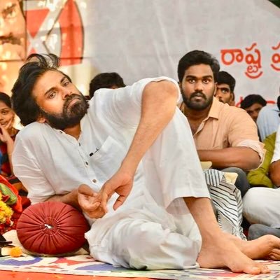 Chethan59375622's tweet photo. Andhariki mee value Epudu artham aindhi Anna...  @DrSandeepJSP a true leader. 
 #AvanthiLeaks 
#AvanthiSrinivas 
#AvanthiSrinivasShouldResign https://t.co/I8wB6I5OwJ
