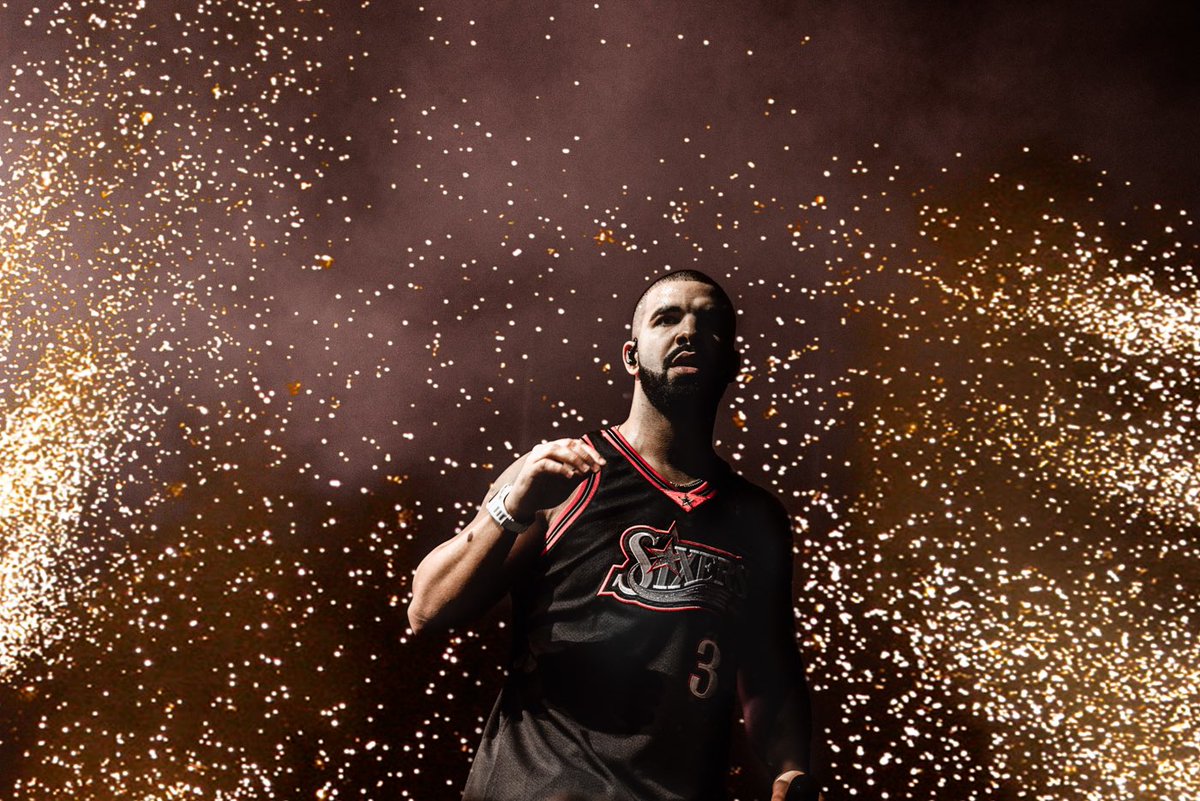 aaronricketts_'s tweet photo. I really started by shooting concerts 

Featuring 
@KidCudi 
@Drake 
@QuavoStuntin 
@kendricklamar 

#WorldPhotographyDay https://t.co/OSqDXuA1nZ