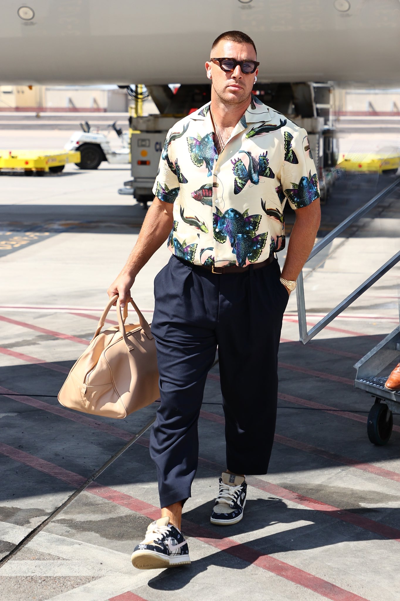 travis kelce fashion