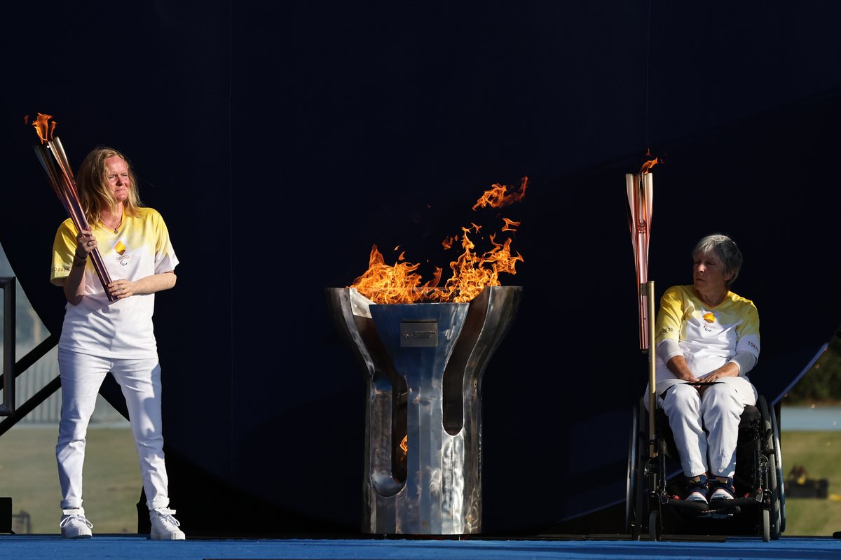 Paralympics's tweet photo. That special moment once again. 🔥

The heritage flame has been lit to mark the #Tokyo2020 #Paralympics at the @SMStadiuml, home of the Paralympic Games. 

Now we're ready to light the official Paralympic Flame at @Tokyo2020.  #ParalympicTorchRelay #ShareYourLight https://t.co/rLof7P9mhb
