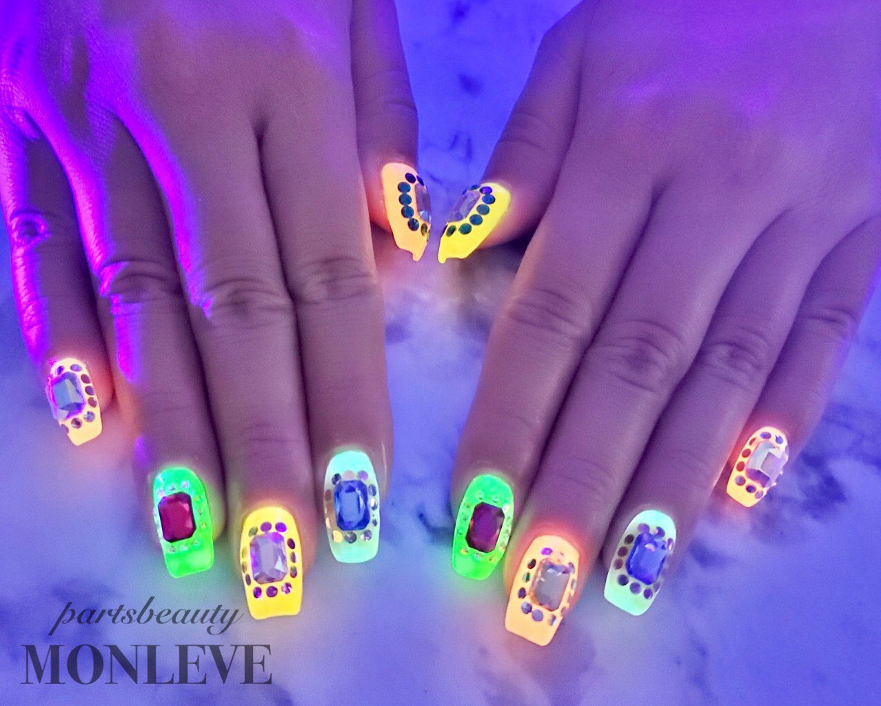 Partsbeauty Monleve ネオンカラーネイル 担当satoco 東川口ネイル サロン 東川口まつ毛 美眉スタイリングワックス 同時施術 川口 東川口 浦和美園 ジェルネイル スカルプ 定額ネイル やり放題 ニュアンスネイル T Co Aqcouhkveh Twitter