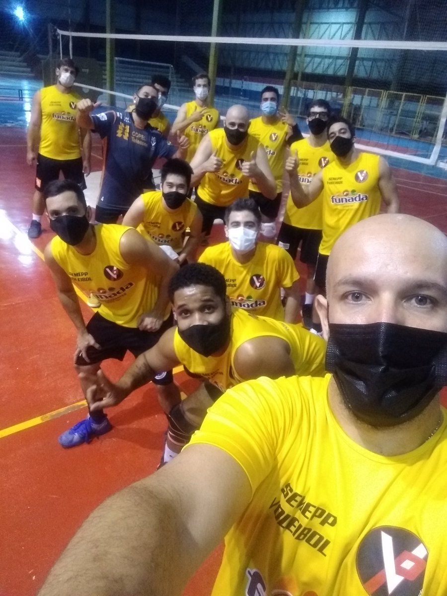 FernandoFabyn's tweet photo. Retornando as atividades 🙏🏼 #volleyball #volley #volleyball_it #volei #voleibol #voleiprudente https://t.co/oRLDjjiWp7