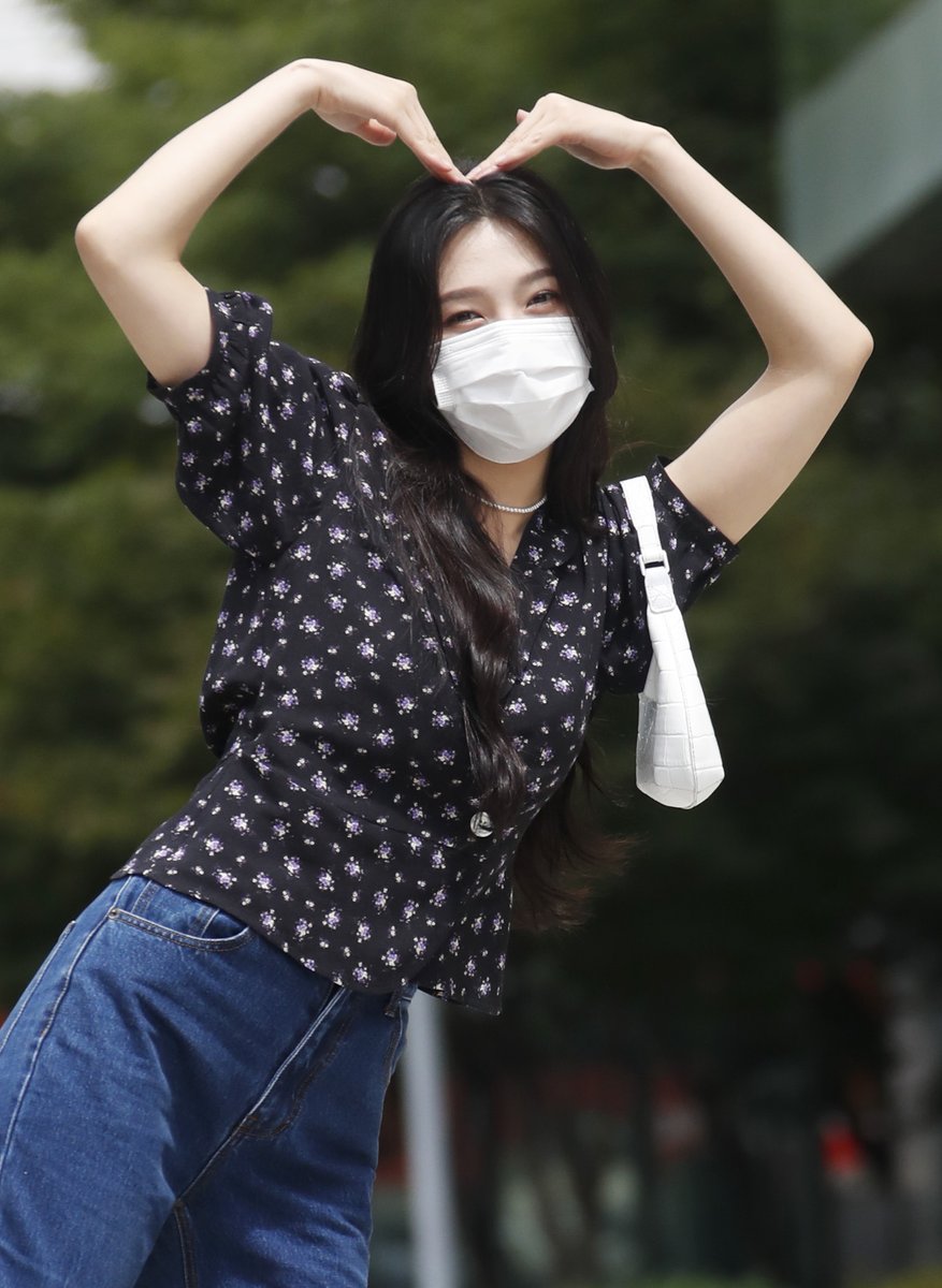 ReVeluv Archive tweet media