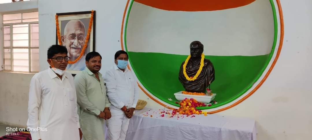 Amitchachan2's tweet photo. शत शत नमन
21वी सदी के स्वप्नदृष्टा,  देश के युवाओं के प्रेरणास्रोत, डिजिटल इन्डिया के रचनाकार, पूर्व प्रधानमंत्री भारत रत्न  राजीव गाँधी की जयंती पर प्रदेश कांग्रेस कार्यालय में श्रद्धा सुमन अर्पित किए
@INCRajasthan @ashokgehlot51 #RajivGandhi https://t.co/ybdhsvd5hu