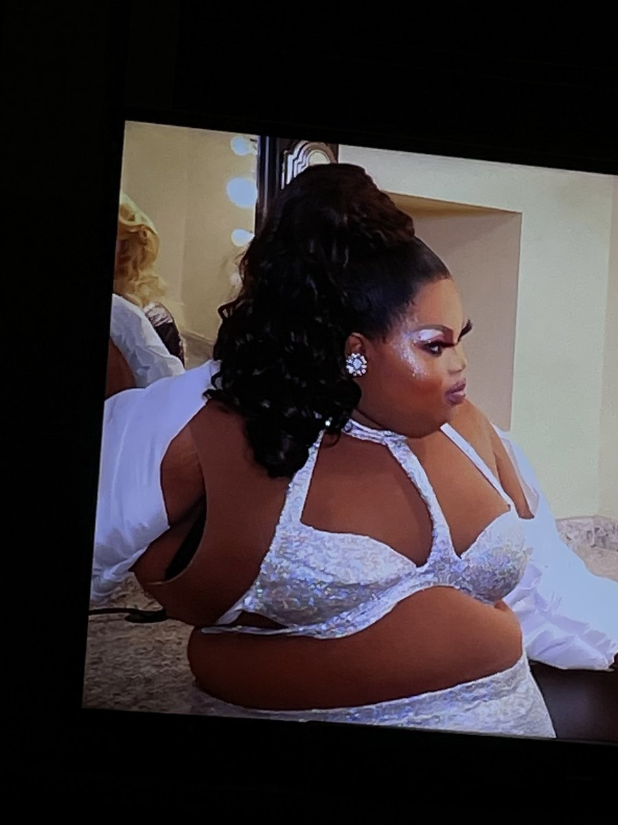 tdpoulos's tweet photo. @SilkyGanache just won looking like this. A great season going down is flames. #somessy #AllStars6 https://t.co/1CYiD11B27