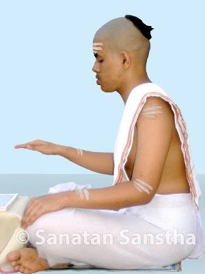 This Vedic ritual is performed on the day of Shravan Pournima,
It is also referred to as Upkarma. If the Shravan lunar asterism appears on the Poornima of Shravan, then those following the Rigveda should perform this ritual on that day.
#Chaturmas
#FridayMotivation