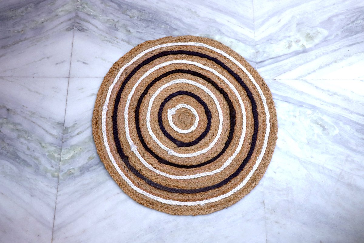 LekhrajKhoda's tweet photo. Beautiful Traditional Rugs Room Decor Carpet rug by HARIKRISHNASHOPINDIA https://t.co/d7pm2Lchls via @Etsy #rug #HomeDecor #homedecorideas #juterug #arearug #turkishrug #walldecor #outdoorrug #handmaderug #floorrug #kitchenrug #carpetrug https://t.co/AXxIIiy7hY