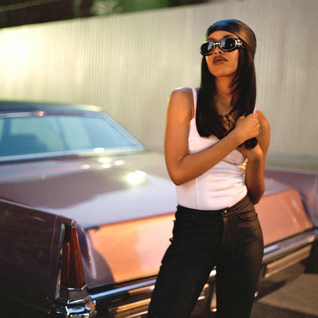 Spotify's tweet photo. Her sound is one in a million. Aaliyah's sophomore album One In A Million is officially on Spotify now 🕊 https://t.co/bQE7B9tBv0 https://t.co/iTMfpHPyNZ