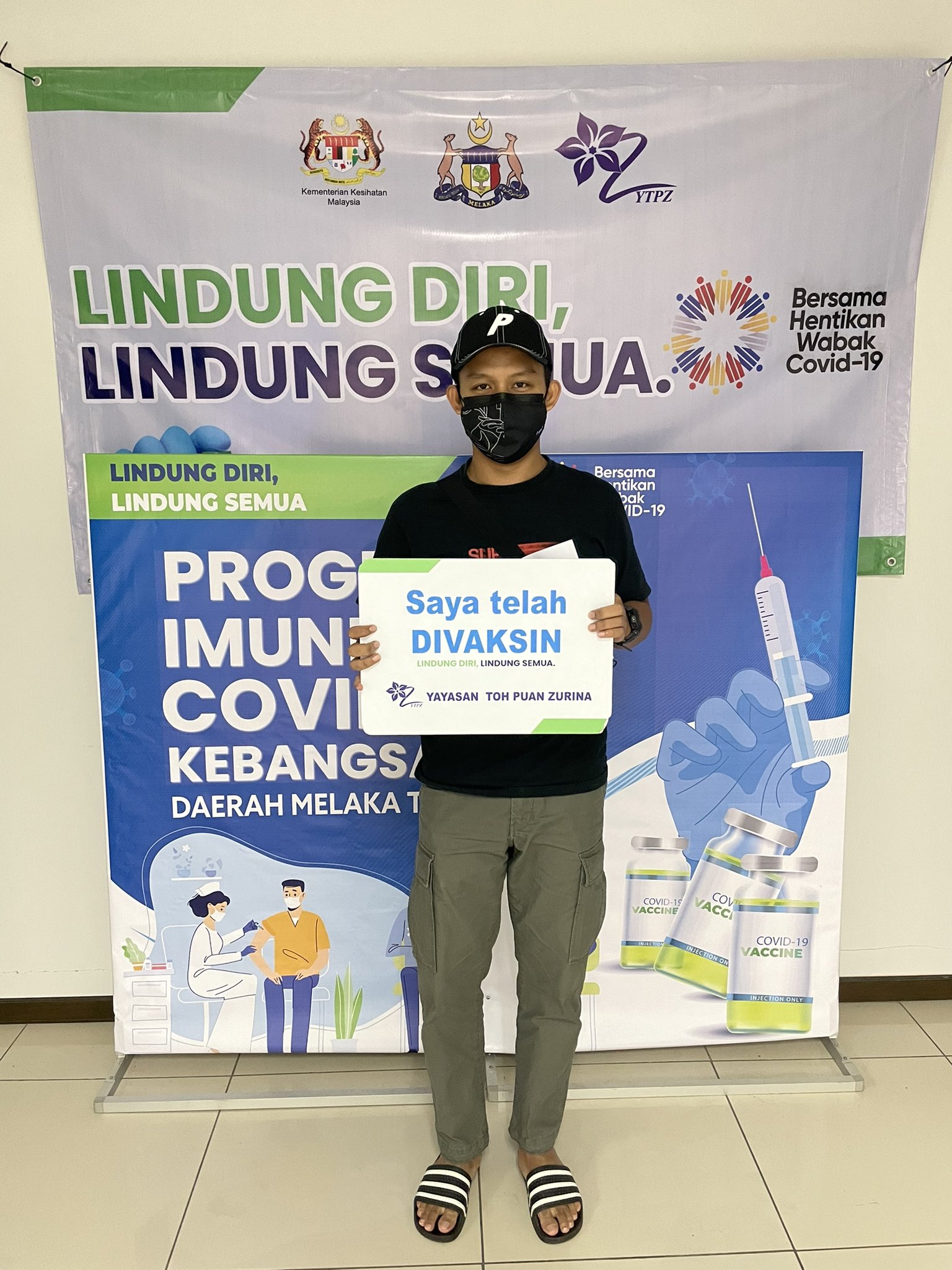 Yayasan toh puan zurina vaccine