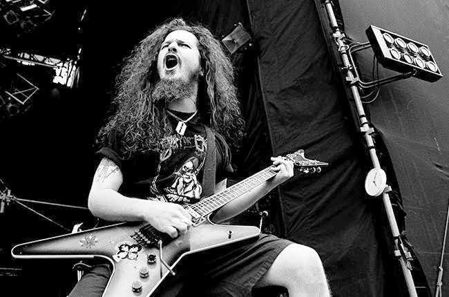 Happy birthday Dimebag Darrell !                                     