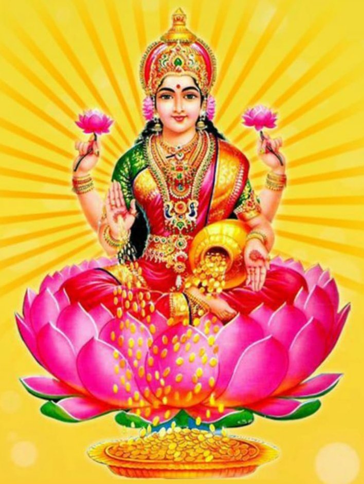 Panchopachar puja in #varalakshmivratam is related to the attributeless form of Deity Lakshmi 

The prayer to the Goddess to become functional, with the offering of a sari &amp; a blouse piece helps the attributeless form of the Goddess to manifest in ‘with attribute’ form. 🙇🏻‍♀️