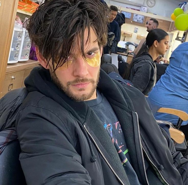 HAPPY BIRTHDAY BEN BARNES!!!!
te amo vovô obg por tudo vc merece o mundo!!!! 