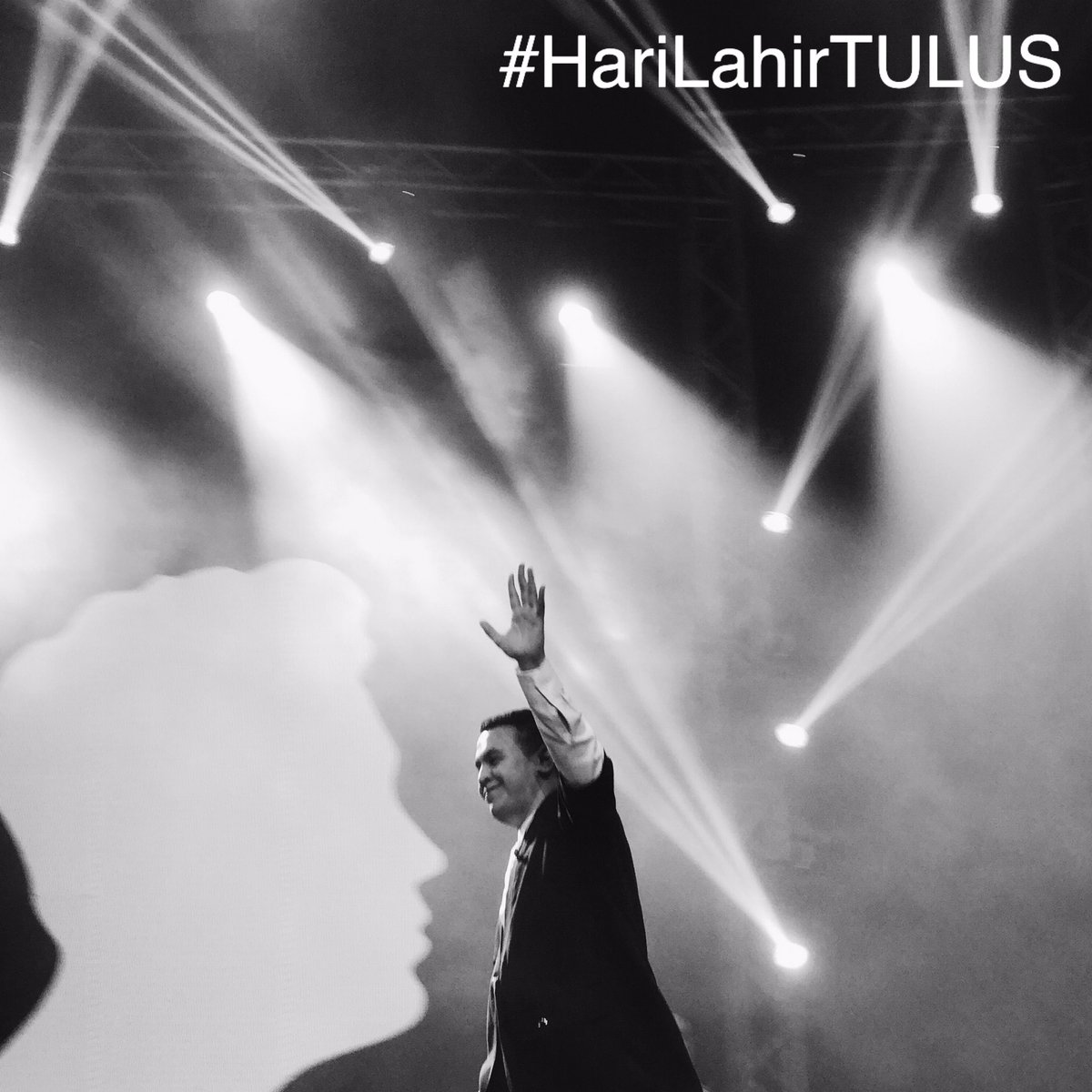 Selamat hari lahir, Abang <a href="/tulusm/">Tulus</a> ! #HariLahirTULUS