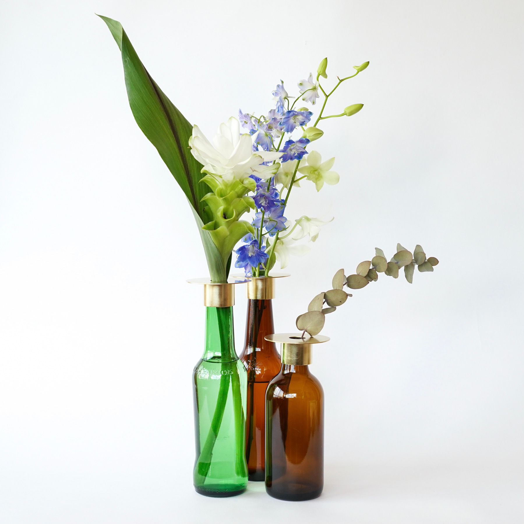Minne ミンネ 使用済みのガラス瓶が 花瓶 に変身する 真鍮の花瓶カバー 飲み終わったビール瓶やワイン瓶などを おしゃれなインテリアとして再利用しませんか T Co S0a68qbbbv T Co Ckodploive Twitter