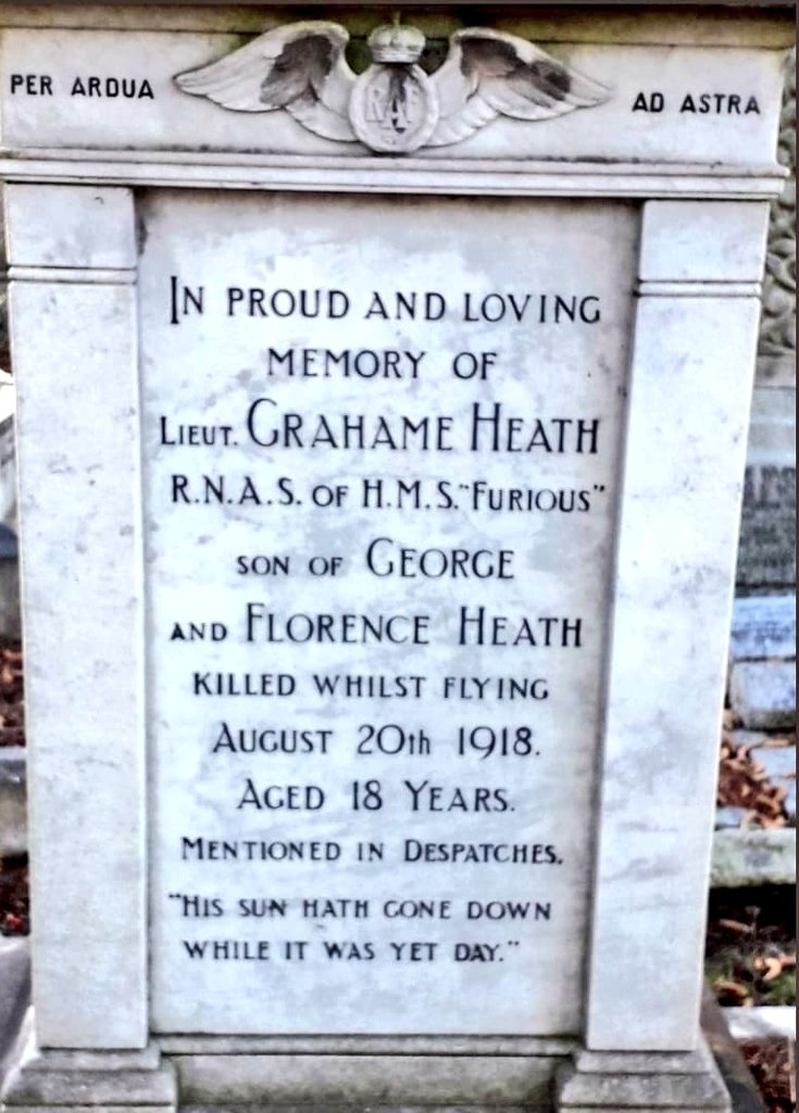 InscriptionsWw1's tweet photo. #RememberedHere
Lieutenant Grahame Heath
Killed whilst flying 20 August 1918
Aged 18

#HMSFurious #RAF

"HIS SUN HATH GONE DOWN WHILE IT WAS YET DAY"

#BrandwoodEndCemetery #Birmingham

#WW1 #LestWeForget

Online records via https://t.co/sjotNZODB9 https://t.co/s2ESFeSV6v