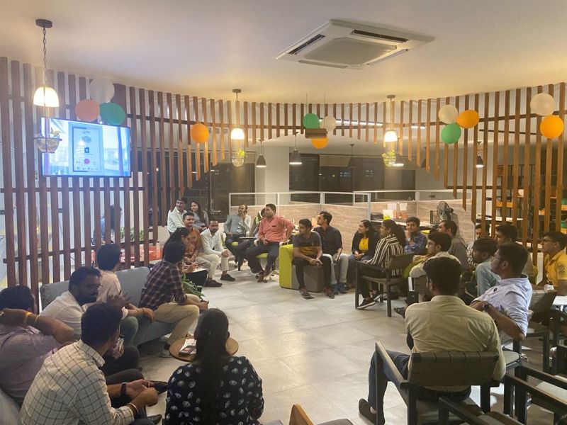Whitelion_IT's tweet photo. From swift moves on the keyboard to Quiz competition.
We are ending the day on a knowledgeable note. The team is very focused, the tension in the air is felt broken by the laughter through the answers.

#employeeengagement #hr #leadership #humanresources #employeeexperience https://t.co/O7NuhdWgvd