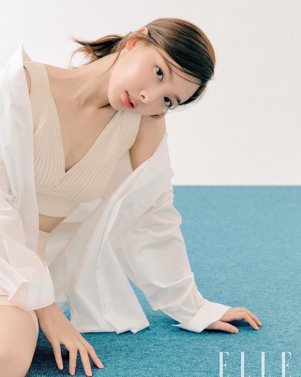 softonces's tweet photo. she's so pretty 😭🤲 https://t.co/MX7mtDRwEG