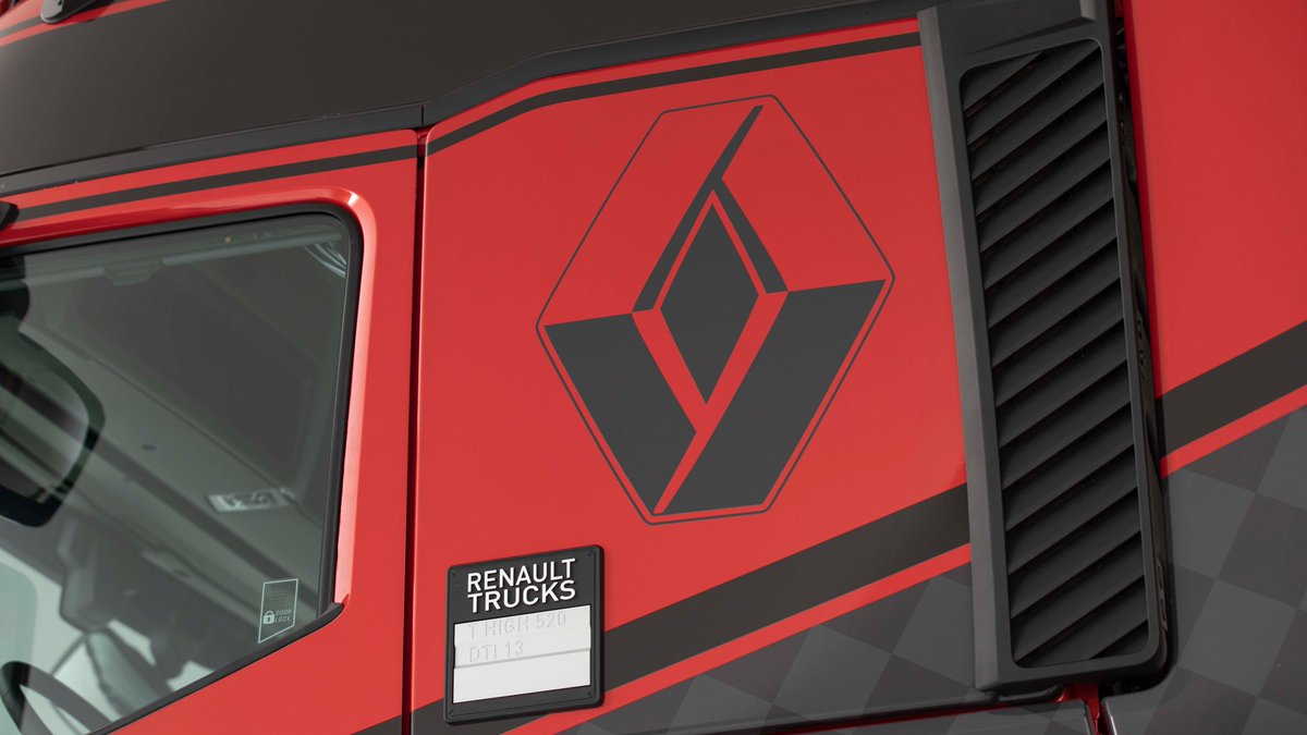 Aquí vemos el resultado final del diseño #RenaultTrucksEvolution de Enes Bolat, no le falta ningún detalle de los incorporados por su creador, al que podremos ver en un vídeo en el que nos cuenta todos los previos y proceso de creación vivido con mucha ilusión🥰 ¡pronto video!