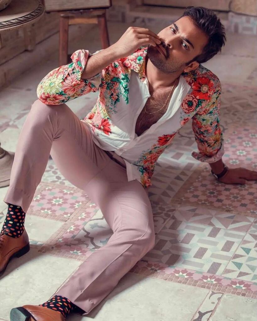 fcmagpakistan's tweet image. Boy next door !!

@asadsidofficial in @munibnawaz styled and photographed by @khawarriazofficial Coordination - @thor_productions #THORpr 

#boynextdoor #munibnawaz #menswear #bestmensweardesignerinpakistan #munibnawaz #suits #instasuits #instamenswear #… instagr.am/p/CSy2-HIos5B/