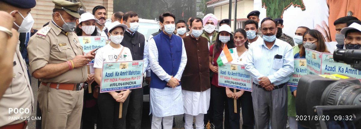 PIBShimla's tweet photo. @Nyksindia, #हिमाचल_प्रदेश द्वारा शिमला में "फिट इंडिया फ़्रीडम रन" का आयोजन

केंद्रीय सूचना एवं प्रसारण और युवा कार्यक्रम एवं खेल मंत्री, श्री @ianuragthakur, ने हरी झंडी दिखाकर दौड़ को किया रवाना

#Run4India #AzadiKaAmritMahotsav

अधिक जानकारी के लिए नीचे देखें👇 https://t.co/httWWIigRo