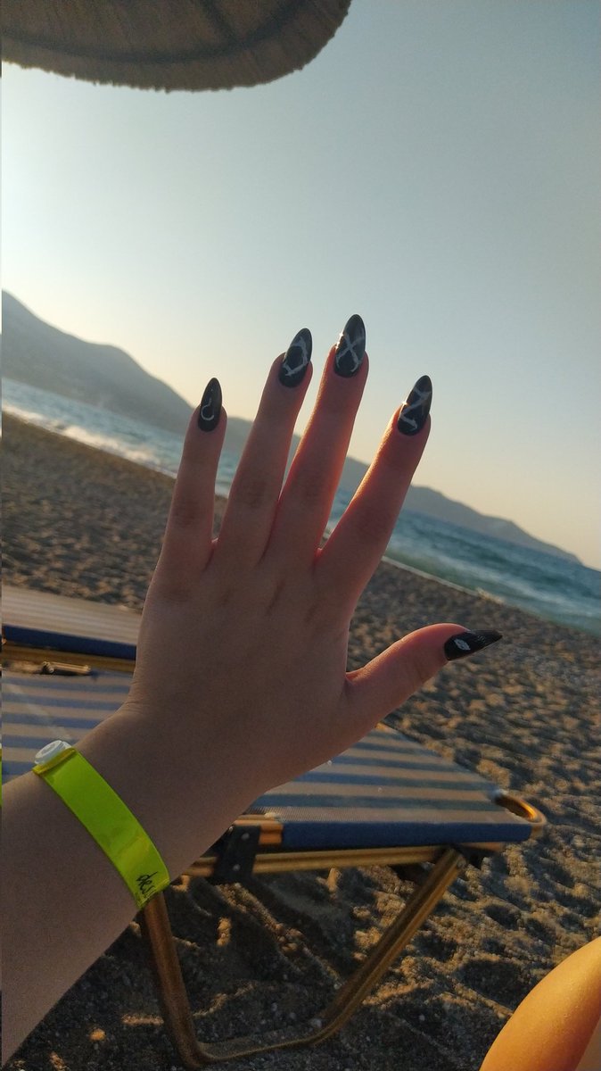 𓆏 шаурмама 𓆏 (@GhostlyDonut) | Twitter