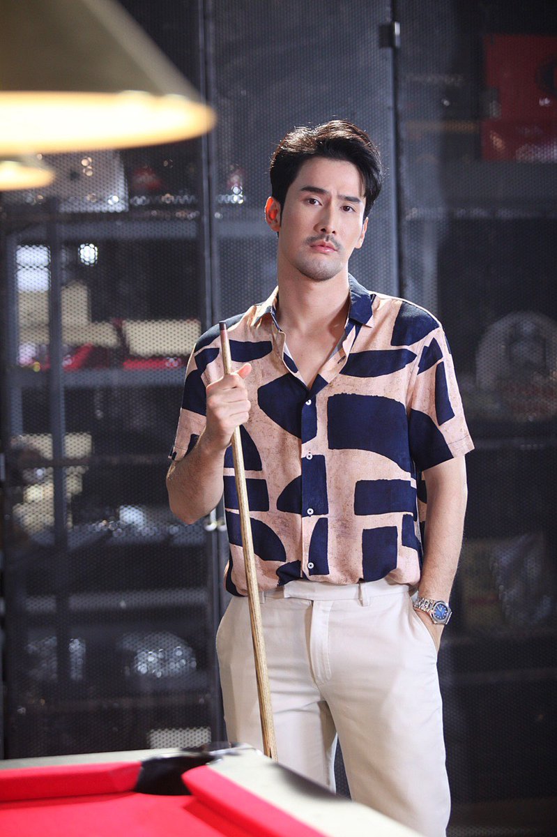 Daravdoofficial's tweet photo. ส่องลุกค์แบดๆของ #กลทีป์ เหยื่อรายใหม่ของ #ขวัญนารี ที่จ้องตาเป็นมัน!!!
#เกาะรักกลหัวใจep6🏝💘 คืนนี้ เวลา 20.30 น.
#เกาะรักกลหัวใจ
#รักเกิดที่กลางเกาะ 
#ช่อง7HD #กด35
#Ch7HDDramaSociety
#daravideo_official
#สยาม_สังวริบุตร_กำกับการแสดง 
 @imThee @RinyaratKana https://t.co/tzG5Dm2zsY
