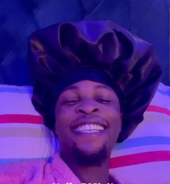 LTemzzz's tweet photo. He's got beautiful set of teeth and his smile melts my heart❤

#LayconXBMI https://t.co/IS1UzZdJQ8