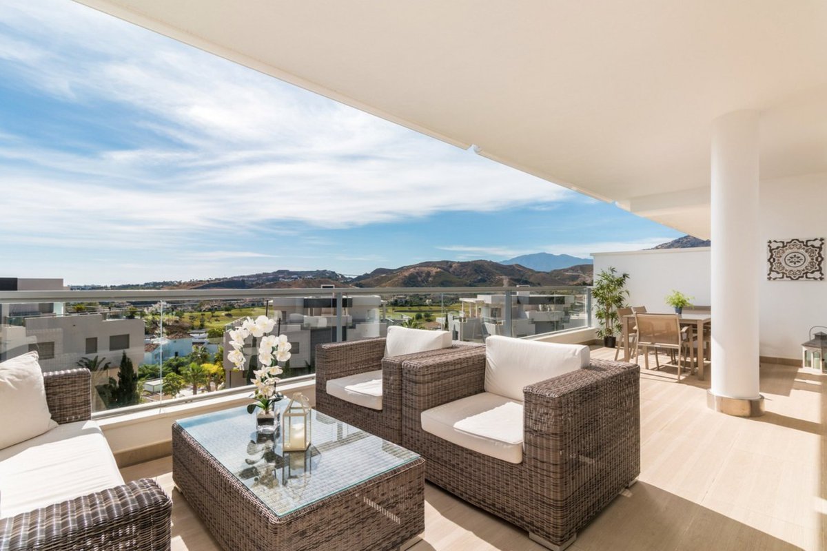 crooky101's tweet photo. Modern sea view apartment for sale € 399.000 in Benahavís. 2 bedrooms, 2 bathrooms, 90 m2 living area, 33 m2 terrace, South West orientation. 
More info: https://t.co/1zmi4WYcf4 https://t.co/Gv7qHRfDW3