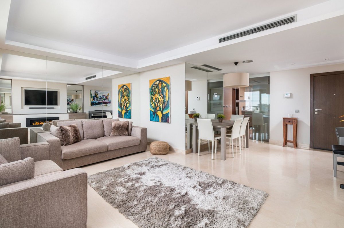 crooky101's tweet photo. Modern sea view apartment for sale € 399.000 in Benahavís. 2 bedrooms, 2 bathrooms, 90 m2 living area, 33 m2 terrace, South West orientation. 
More info: https://t.co/1zmi4WYcf4 https://t.co/Gv7qHRfDW3