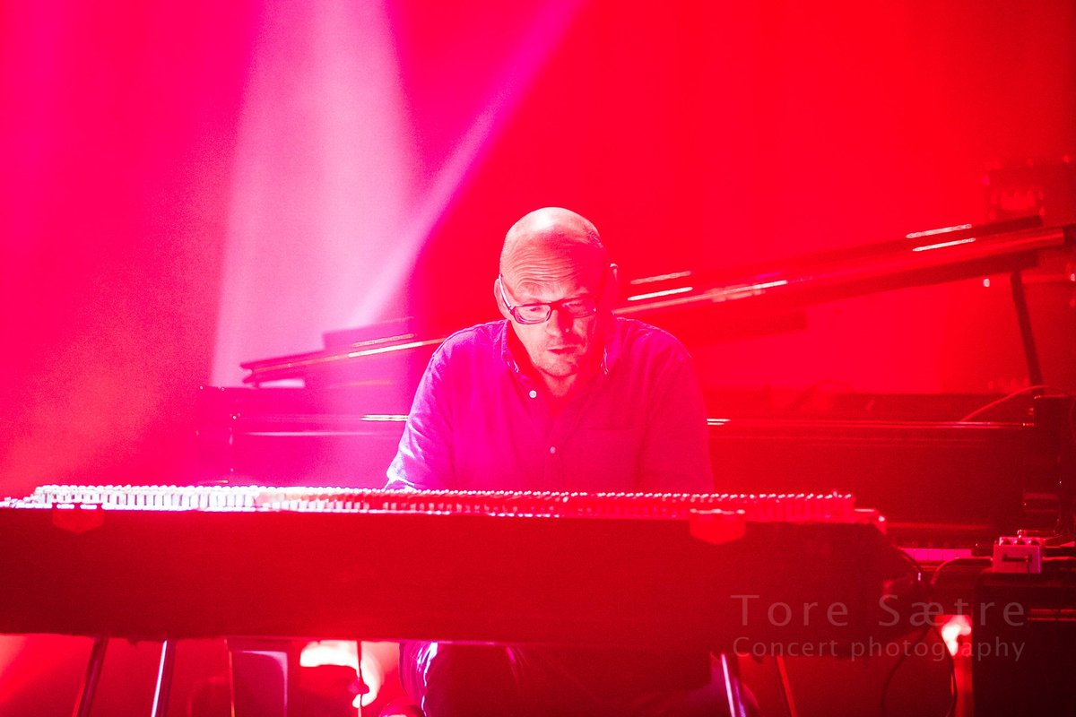 toresetrephoto's tweet photo. Rymden in concert at Sentralen during Oslo Jazzfestival 2021. Lineup: Dan Berglund (db), Magnus Öström (d) and Bugge Wesseltoft (k). More photos: https://t.co/M9yEKAiD04 #oslojazzfestival #rymden @oslojazz @sentralenoslo @buggewesseltoft @jazzlandrec https://t.co/AVo5sTmgQy