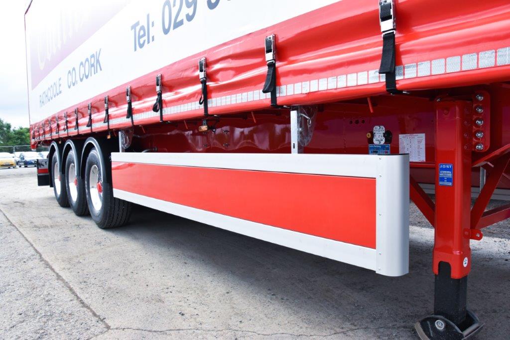 SDCtrailers's tweet photo. Collins Transport has taken two new EN-XL  spec SDC Curtainsiders for their wide-ranging haulage services across Ireland and the UK. 

⇨ Reinforced floor
⇨ ISO Reg and LED lights
⇨ Branch guard
⇨ Protection buffers
⇨ Galvanized step

Best wishes from everyone at SDC. https://t.co/l7DMZsgZt3