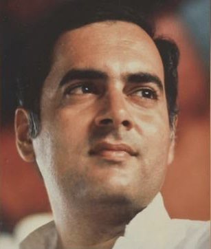 My humble tribute to our former PM Rajiv Gandhi ji on his birth anniversary, Sadbhavana diwas. He was our true leader who was the beacon of courage and fortitude,and envisioned peace in all time. #RememberingRajivGandhi