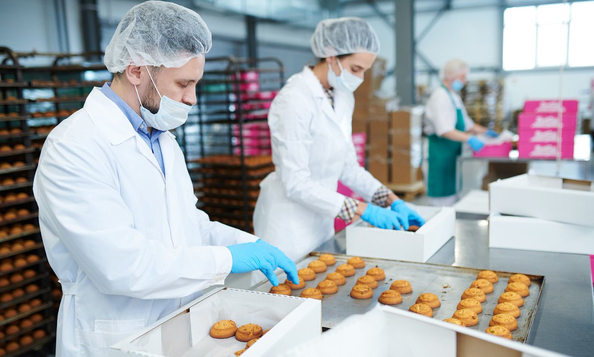 dirteezewipes's tweet photo. DIRTEEZE: CLEANING UP FOOD MANUFACTURING

Cleaning and disinfecting in the food manufacturing industry is a crucial part of the food production cycle. Read the latest Dirteeze #blog - https://t.co/edZj5Qb9A9 https://t.co/3AvW1kdOW1