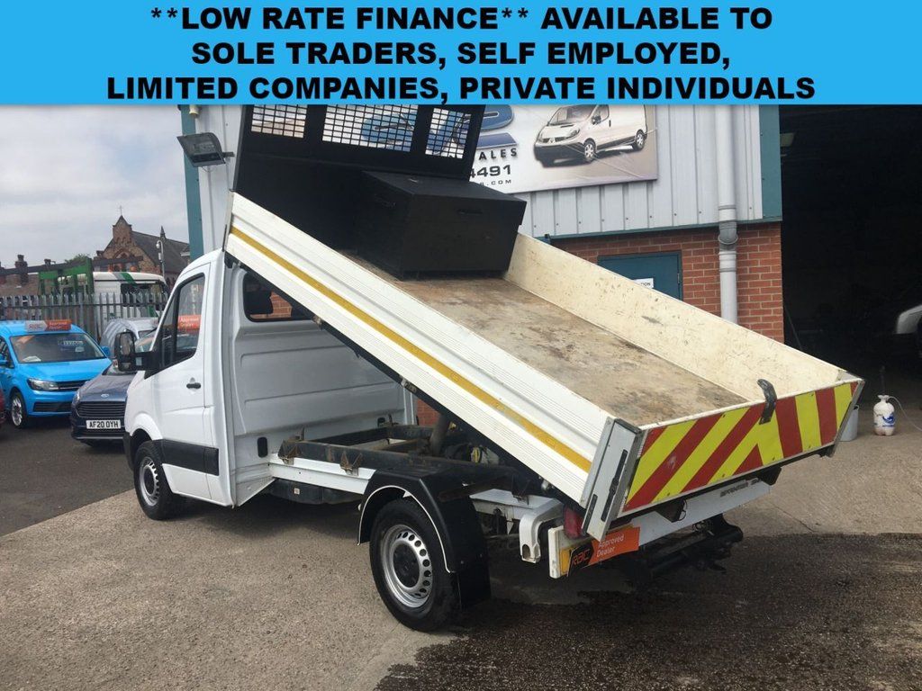 Trade Focus!! Calling all landscapers, gardeners, ground workers, forestry workers, tree surgeons  MERCEDES-BENZ SPRINTER 314CDI ALLOY BODIED TIPPER 6 SPD 140 BHP *EURO 6* 3.45M LOAD buff.ly/3zl44AS #Manchester #vansales #MercedesBenz #landscaping #gardening #forestry