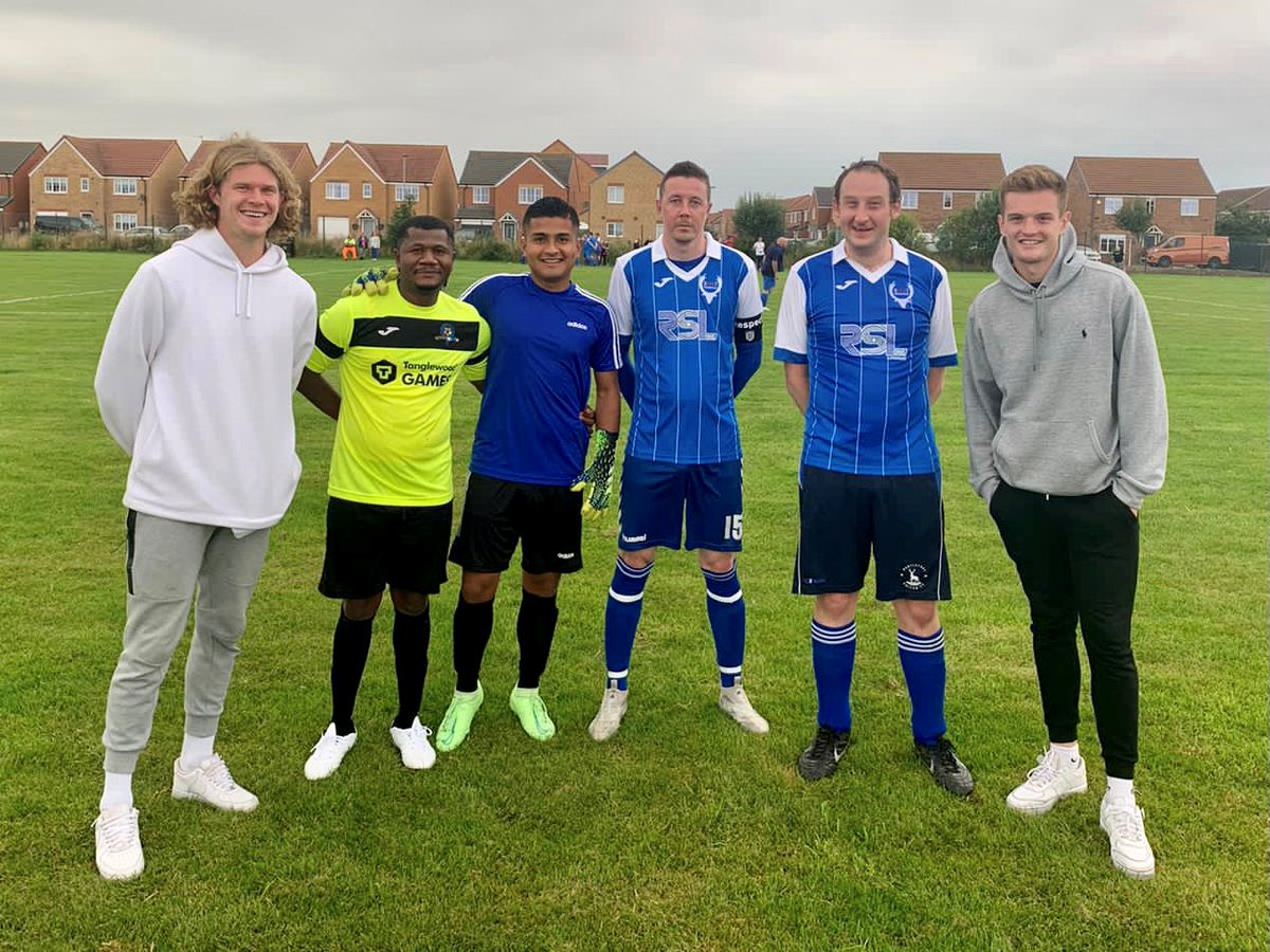 HUST_1908's tweet photo. Amazing to meet so many people who popped down to support the match yesterday; fans, players (current and former), the charity, representatives from local churches, the police &amp; the council. Just a really nice thing to be involved in, while promoting our club.
Thanks all.🙌💙🤍 https://t.co/OfQ85rPuIx