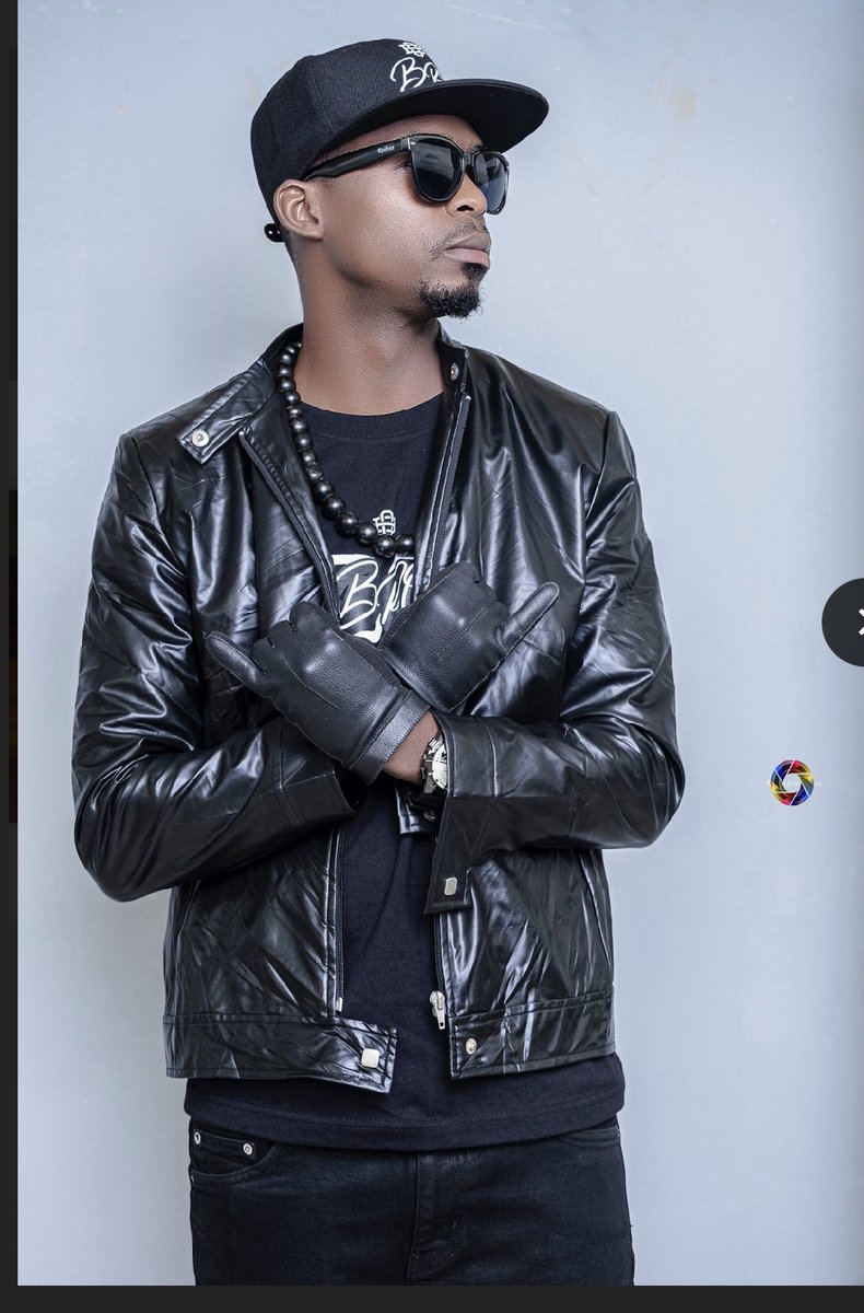 Magascobboy's tweet photo. NAT AKA ONE MAN CHOIR gave us that fire 🔥 #Giveremix 

https://t.co/ELYbafV8Aa https://t.co/13rK6h3VOV