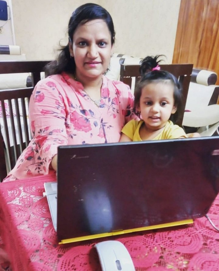 richagreen's tweet photo. @ICICIPruMF Managing the personal and professional life is a big task. My toddler needs my time and attention. So, During webinars I make her sit with me. #SmartLifeContest join here @AnujAdityaGupta  @deepakshibha https://t.co/HCO1yJyIax