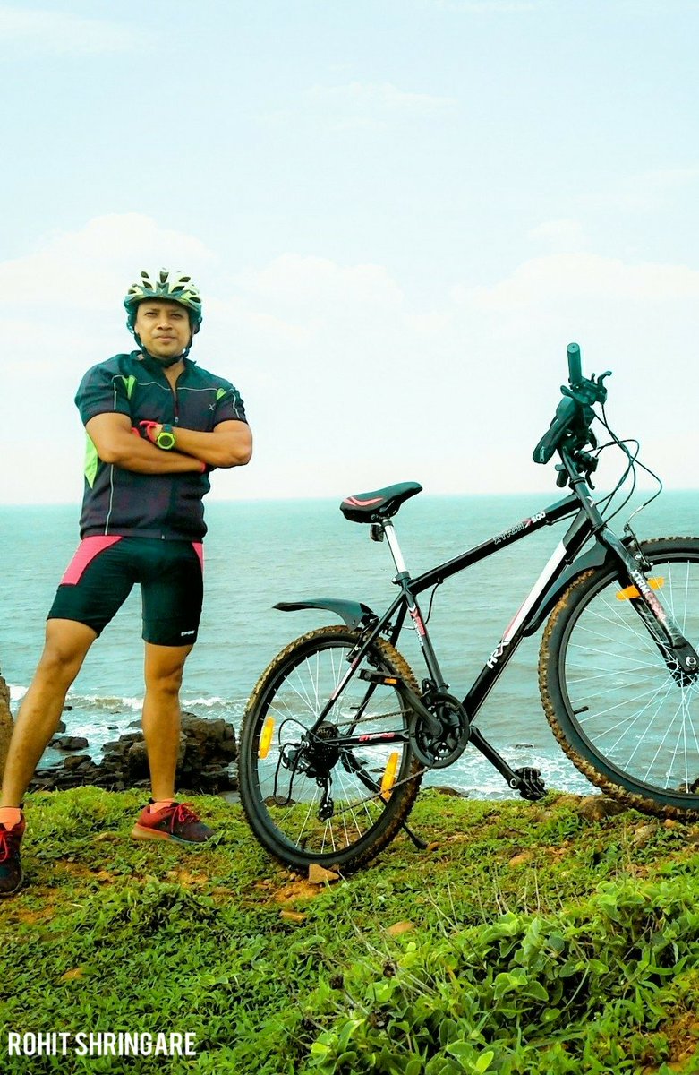 TrustInMiracles's tweet photo. @hrxbrand @iHrithik Do I get to win anything with these cool pics of my HRX cycle with my Hrx cycling Jersey and Hrx shorts? ๐ #flexwithhrx #keepgoing #trainwithhrx https://t.co/PvLH7Rbta5