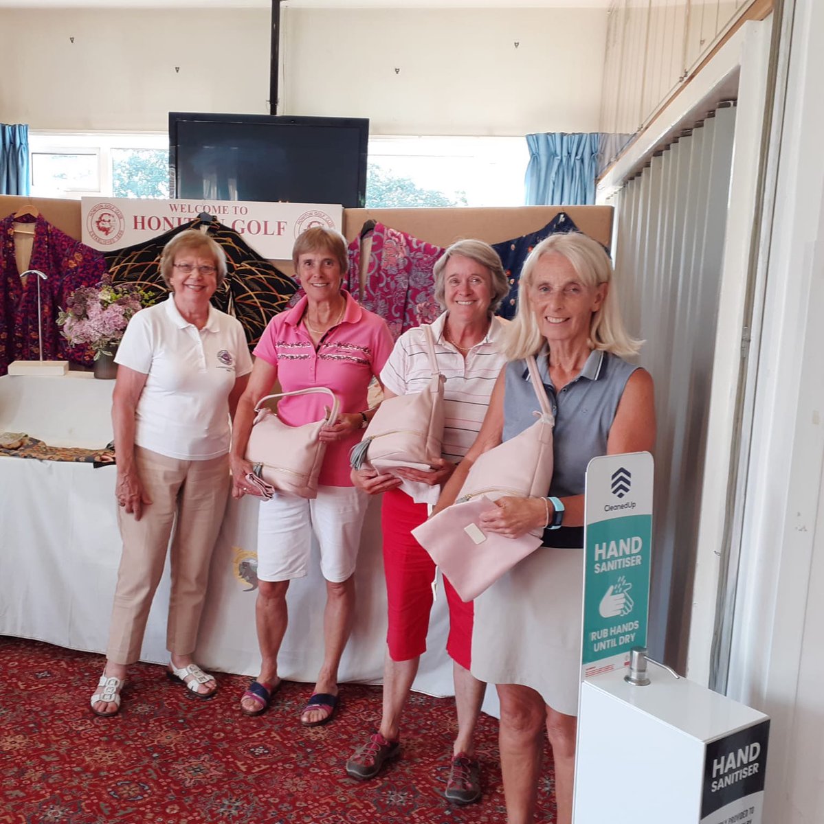 These ladies were the winners in the Honiton Ladies famous "Handbag Open", where all winners get Radley handbags.

These ladies came from Lyme Regis &amp; Worthing... they travel from far and wide to take part in this competition!

#whyIgolf <a href="/EnglandGolf/">England Golf</a>