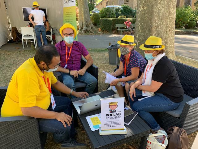 EduPoplab's tweet photo. Nous y sommes ! 😎 #ludovia18 .
L'équipe de PopLab est vraiment heureuse de pouvoir, de nouveau échanger avec vous !
Nous vous avons concocté un 🕐 programme 🕐 aux petits oignions et une surprise💫⭐️

Venez nous voir
En savoir + : https://t.co/ogtrTqLuCT https://t.co/JE6zVHz0Nc