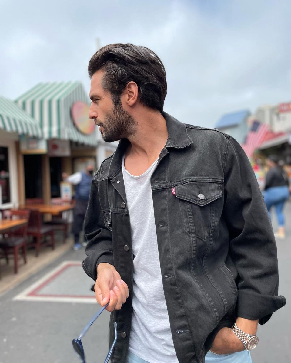 serkaCayoglu31's tweet photo. 😊😊 IG @SerkanCayoglu https://t.co/ZNNpXtf1XJ