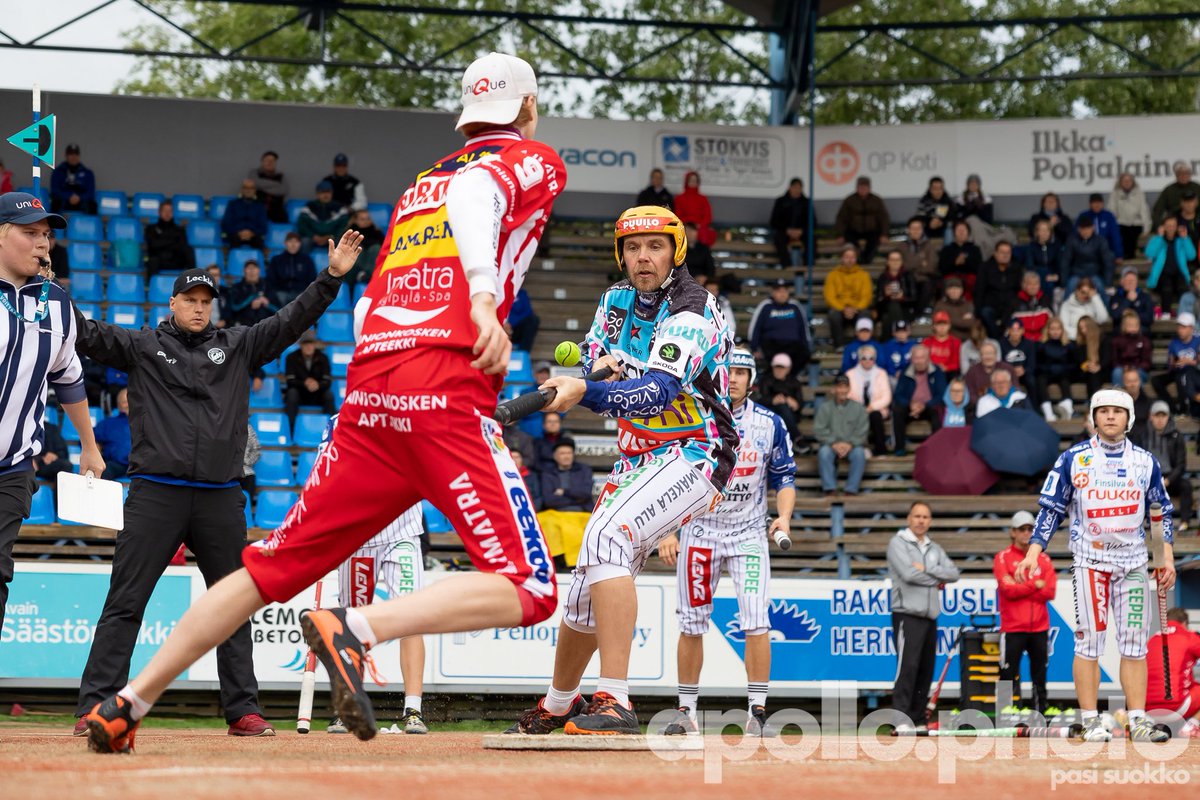 APhotoOffic's tweet photo. Eilen syksyisen sateisessa säässä Saarikentällä @vimpelinveto oli tyli isäntä @IPVreds :lle @superpesis ottelussa lukemin 2-0 (7-0, 5-3)
Kuvat: @PasiSuokko
#4shots #superpesis #pesäpallo #pesapallo #pesis #forzaveto #ipvreds #kansallispeli #rakkaudestalajiin https://t.co/1SI920RiMC