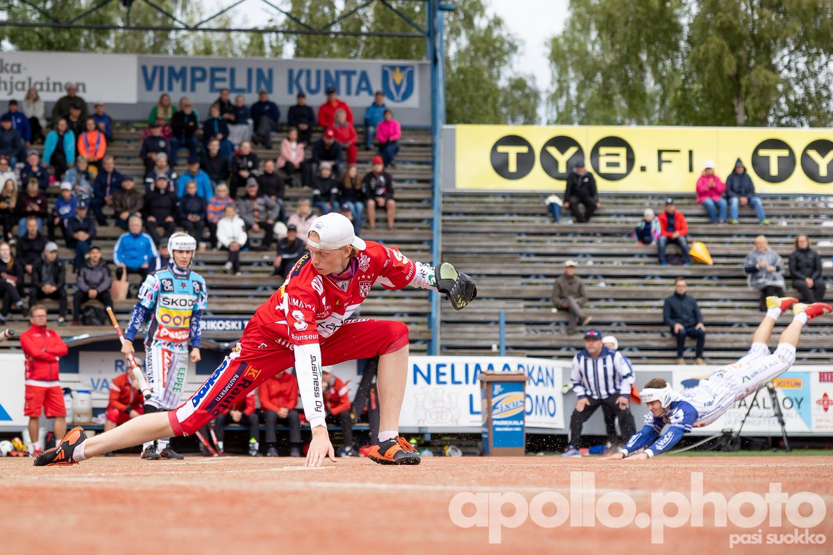 APhotoOffic's tweet photo. Eilen syksyisen sateisessa säässä Saarikentällä @vimpelinveto oli tyli isäntä @IPVreds :lle @superpesis ottelussa lukemin 2-0 (7-0, 5-3)
Kuvat: @PasiSuokko
#4shots #superpesis #pesäpallo #pesapallo #pesis #forzaveto #ipvreds #kansallispeli #rakkaudestalajiin https://t.co/1SI920RiMC