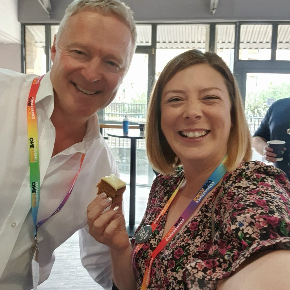 rachmotormouth's tweet photo. Brilliant first session @OneVoiceConf listening to the mega talented @rorybremner 🌟 His Rochdale accent was spot on and his stories were so funny he made me do my ugly laugh 😆! #ovc2021 https://t.co/r1s13nRuFk