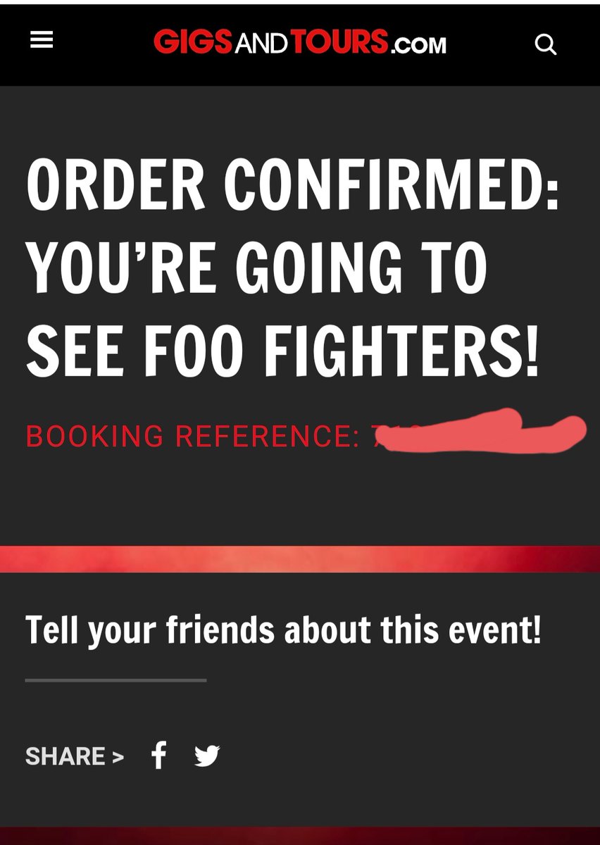 elliedaley87's tweet photo. When your worlds collide 💜🖤💙🤟🏻🎉🤩 @foofighters @AVFCOfficial 😍 #BUCKETLIST #FridayFeeling #VillaPark #FooFamily #DreamsComeTrue https://t.co/rSanF5bTi6