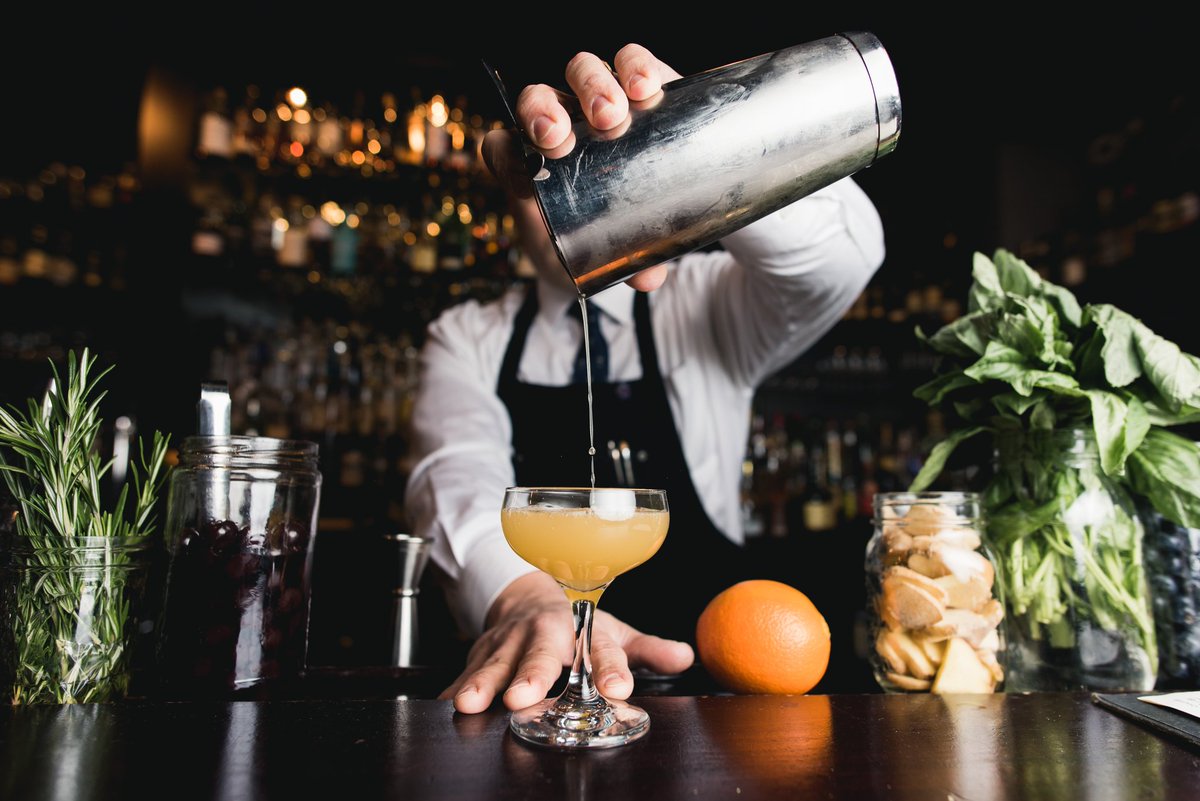 We like to start our Fridays with positivity and... cocktails!

You'll need:
50ml Kongsgaard Gin
15ml Triple sec (i.e. Cointreau)
15ml Orange juice
Bar spoon of orange marmalade

Cheers to Friday imbibing 🍹