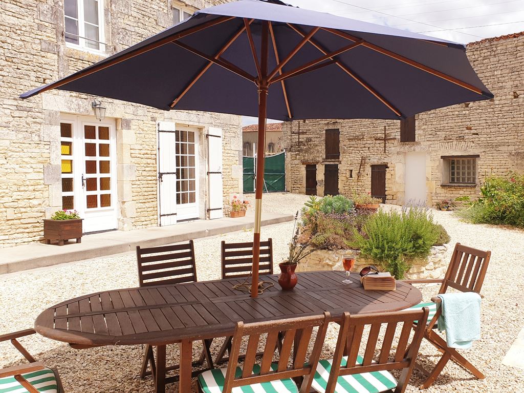 HolidayFrance's tweet photo. Enjoy a fabulous holiday for up to six guests when you rent this 3 bed Charente gite with pool in SW France - prices from just £350 per week!! https://t.co/7egJw4otJM https://t.co/16O5U8VeVO
